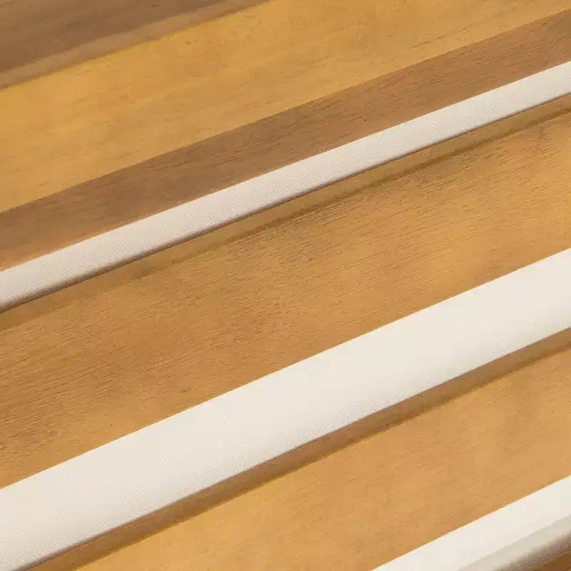 Set divanetto a due posti con bracciolo sinistro e tavolino da caffè in legno di acacia per esterni Christopher Knight Home Oana, con cuscino