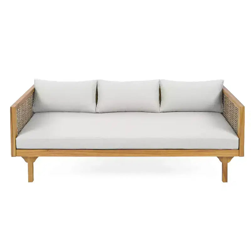 Daybed a 3 posti imbottito in legno di acacia rustico Pascal di Christopher Knight Home con tavolino da caffè