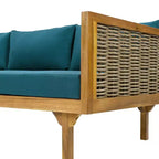 Daybed a 3 posti imbottito in legno di acacia rustico Pascal di Christopher Knight Home con tavolino da caffè