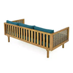 Daybed a 3 posti imbottito in legno di acacia rustico Pascal di Christopher Knight Home con tavolino da caffè