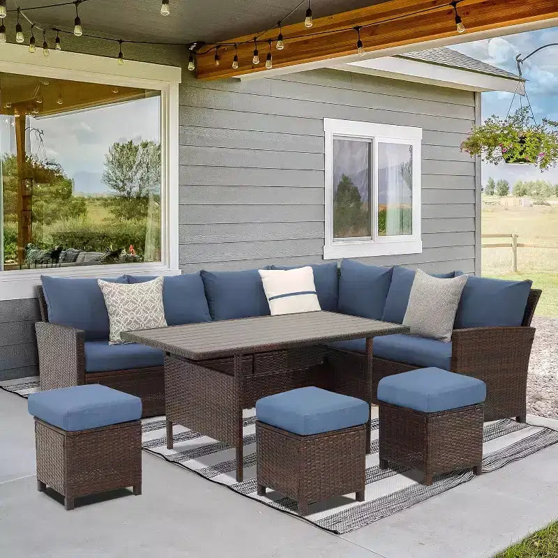 Set da giardino Heynemo da 7 pezzi con tavolo da pranzo e sedie, set da conversazione in vimini resistente alle intemperie con pouf e seduta da esterno dallo schienale alto e curvo