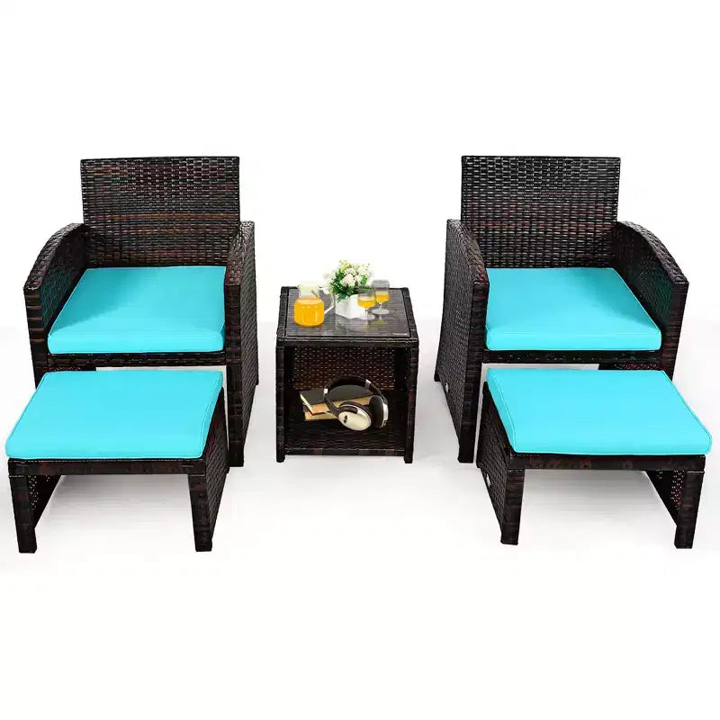 Set di mobili da giardino Costway 5 pezzi in rattan con divano, poggiapiedi e cuscini