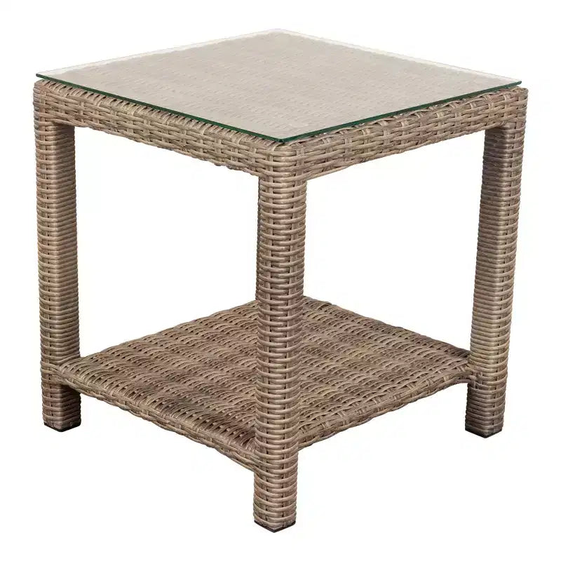 Set da conversazione Courtyard Casual Capri 3 pezzi include: un tavolino e due poltrone club