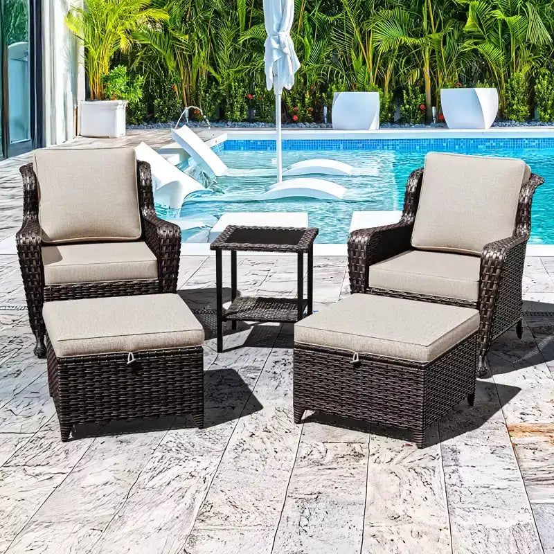 Set da conversazione da esterno in rattan UPTIOT da 5 pezzi con tavolino