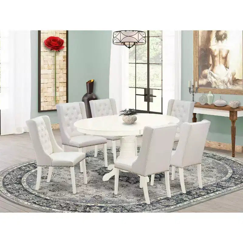 Set da pranzo HomeStock da 7 pezzi, tavolo in legno massello con finitura lino bianco e 6 sedie Parson