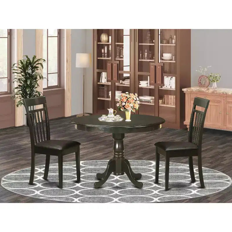 Set da pranzo HomeStock composto da tavolo rotondo con piano in legno massello color cappuccino e 2 sedie, 3 pezzi