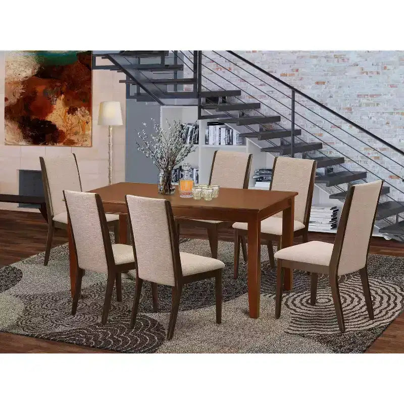 Tavolo da pranzo HomeStock rettangolare in legno massello con finitura mogano, 7 pezzi, con 6 sedie Parson