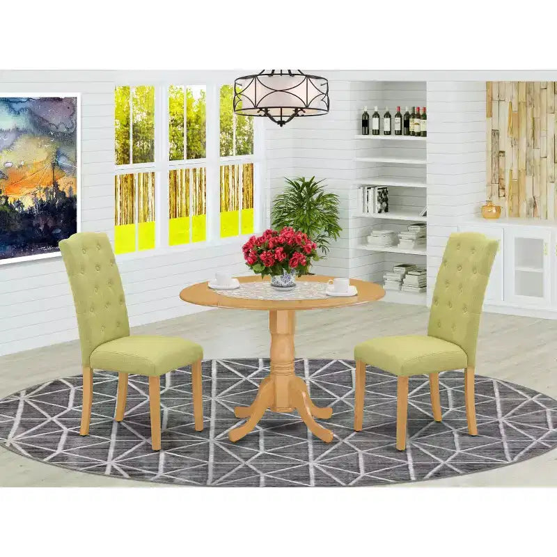 Set pranzo HomeStock da 3 pezzi, tavolo rotondo con piano in legno massello finitura rovere naturale e 2 sedie imbottite, con ante a ribalta