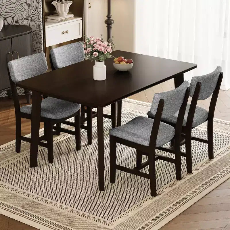 Set da pranzo 5 pezzi GDFStudio Conner in stile rustico, 1 tavolo in legno massello e 4 sedie imbottite