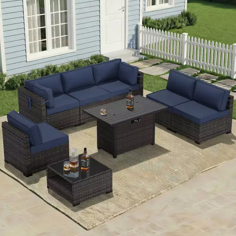 Set divano da esterno premium UPTIOT con chaise longue angolari, poltrone d'accento e tavolo braciere convertibile marrone per il massimo comfort in patio