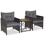 Set di mobili da giardino in rattan Costway da 3 pezzi con tavolino in legno di acacia e 2 sedie per cortile