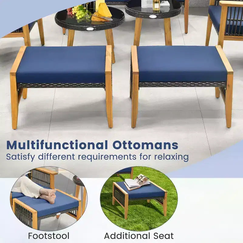 Set conversazione 7 pezzi Costway, set di sedie in rattan intrecciato con 2 tavolini da caffè e 2 pouf