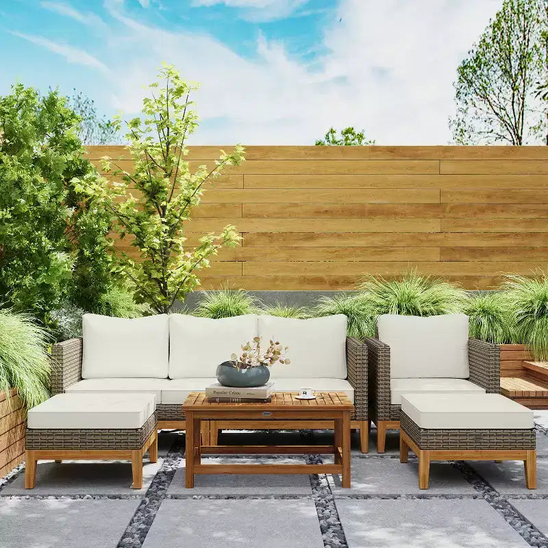 Outsunny Set di Mobili da Giardino Imbottito, Set da Conversazione in Rattan PE con Telaio in Legno 5 Pezzi, Bianco Crema