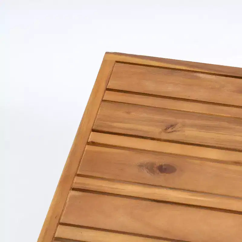 Set divanetto a due posti e tavolino da caffè per esterni Keith in legno di acacia con cuscini, GDFStudio, teak/beige