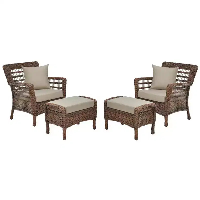 Set relax Jiallo Modern Concept composto da 2 poltrone e 2 pouf in resina effetto giunco naturale
